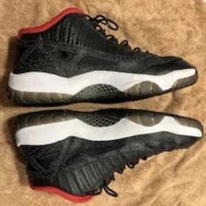 Air Jordan 11 Retro Low IE Bred sz 12